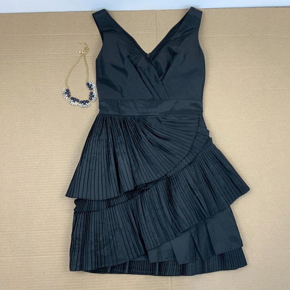 Max & Cleo Black Pleated Tiered Fit & Flare Coctail Party Prom Dress Sz 2